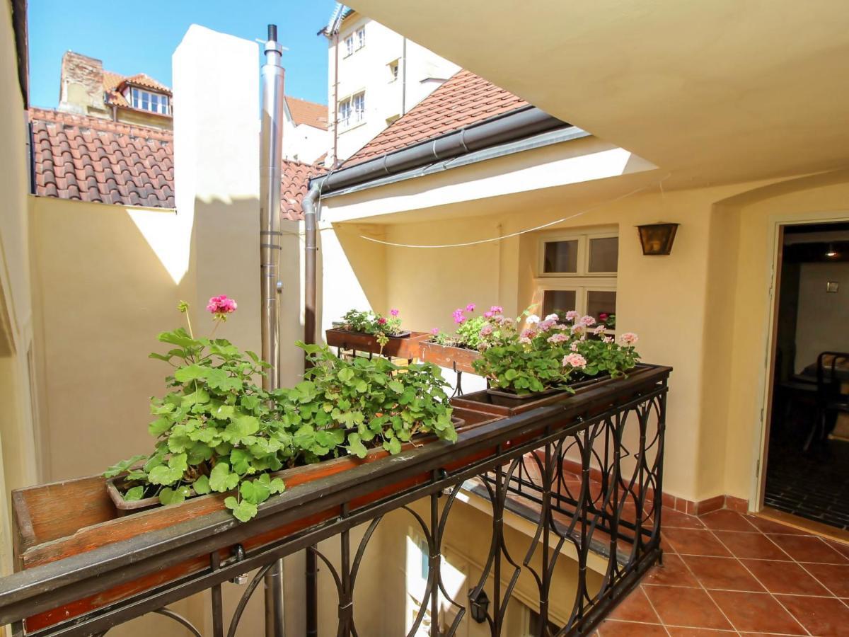 Apartment Nerudova By Interhome Prague Ngoại thất bức ảnh