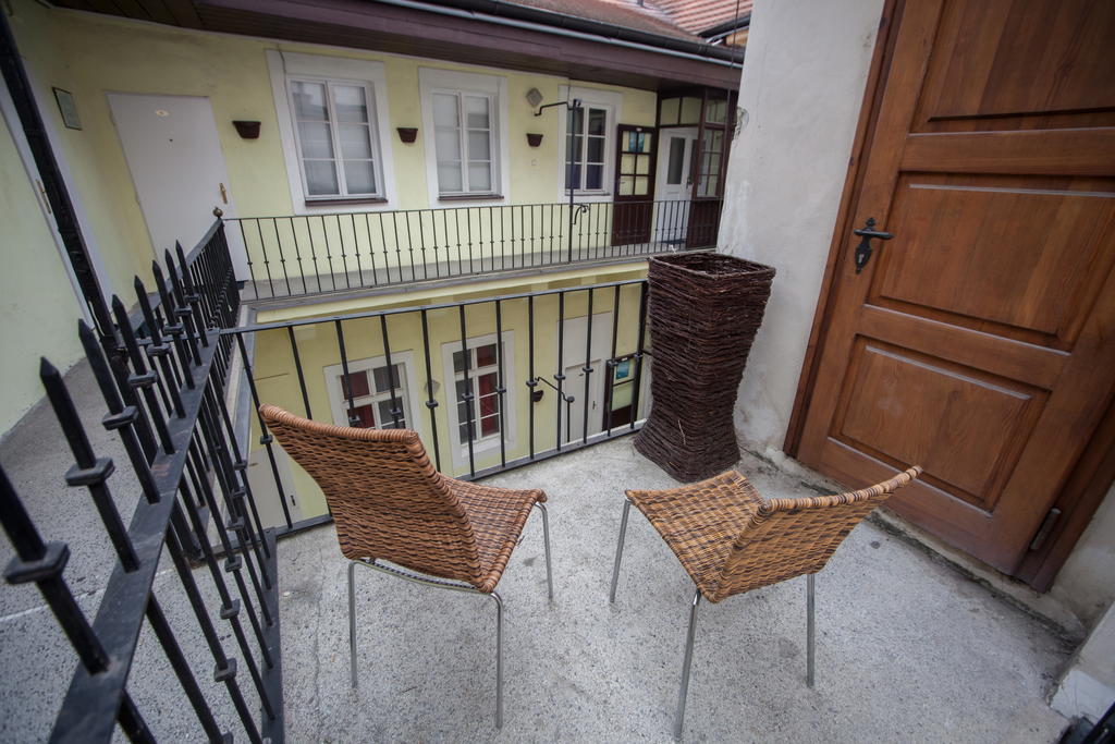 Apartment Nerudova By Interhome Prague Phòng bức ảnh