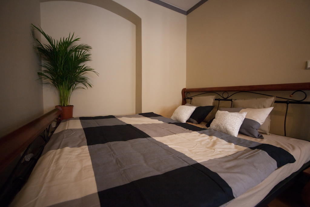 Apartment Nerudova By Interhome Prague Phòng bức ảnh